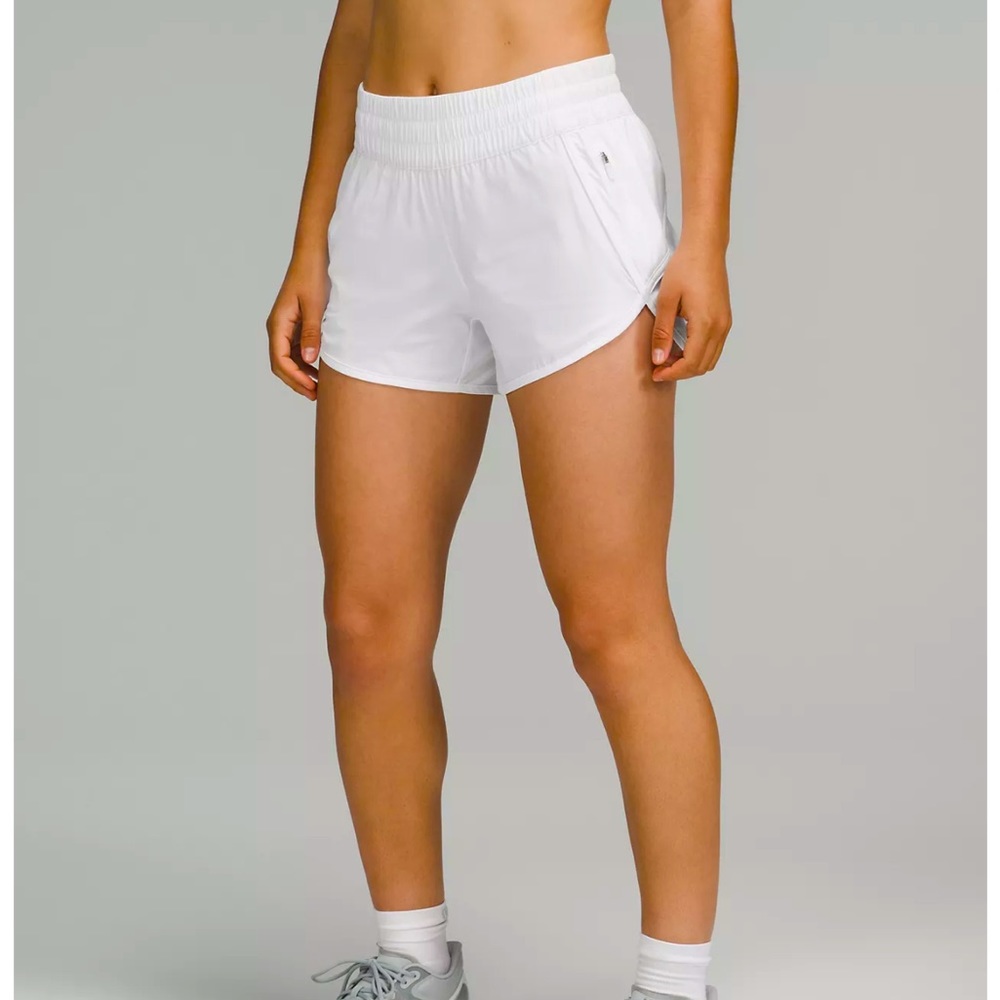 Lululemon Tracker Low-Rise Lined Short - mint green